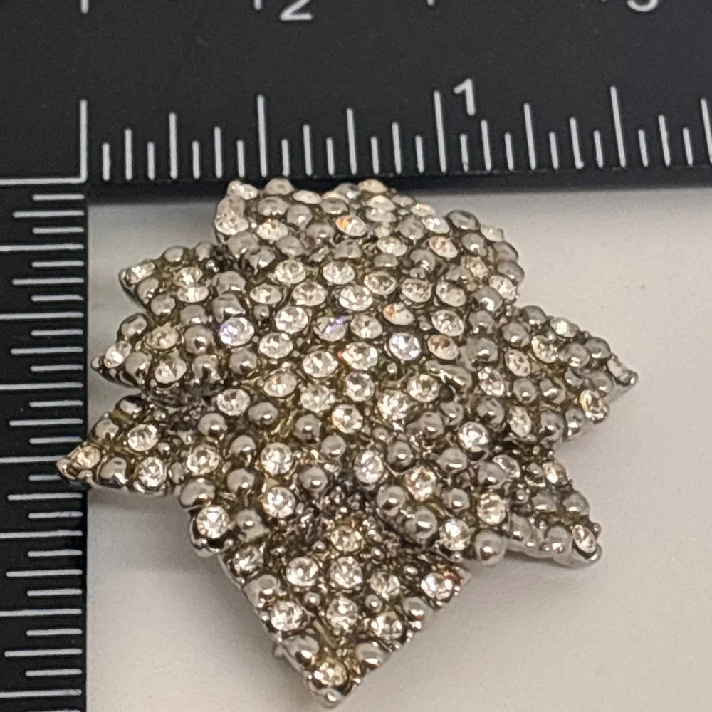 Sparkling Starburst Brooch Rhinestone Crystal Vintage Style‎ Statement Pin